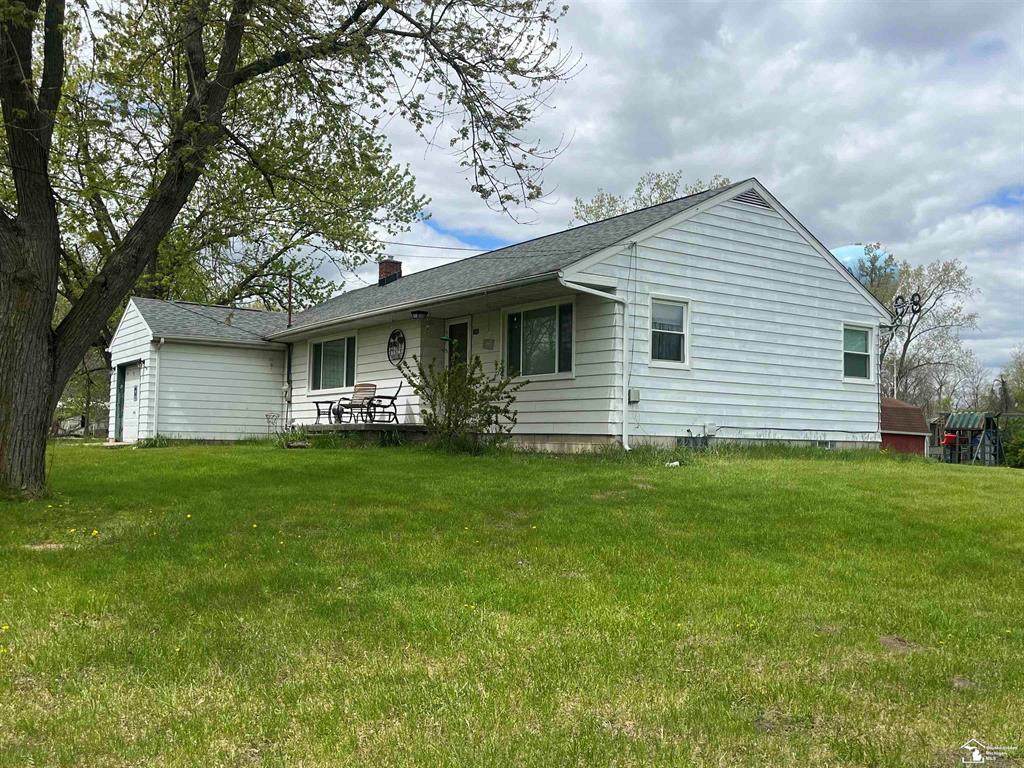 3300 Stein Road - Photo 1