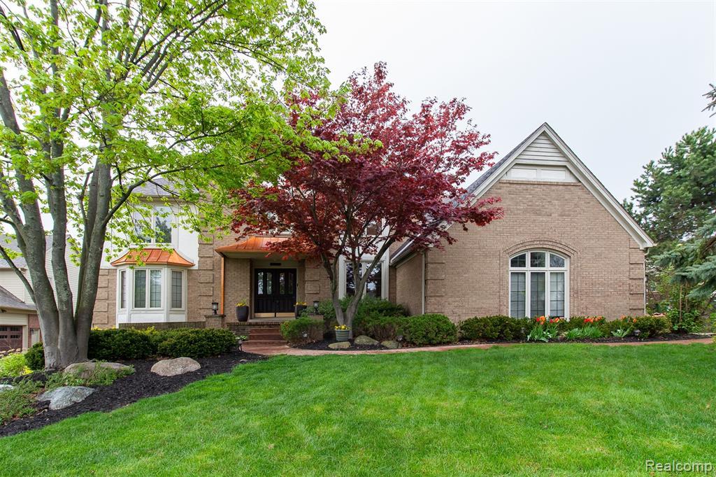 54826 Ridgeview Drive - Photo 1