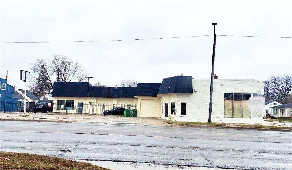 17300-1731 9 Mile Rd - Photo 1