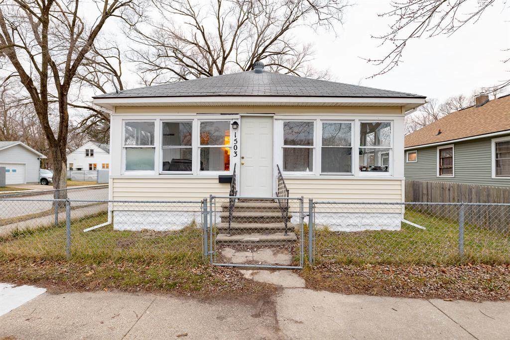 1503 Madison Street - Photo 1