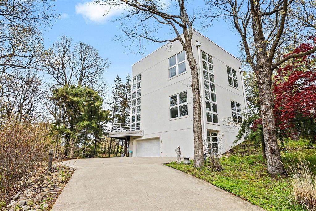 51212 Deer Park Drive - Photo 1