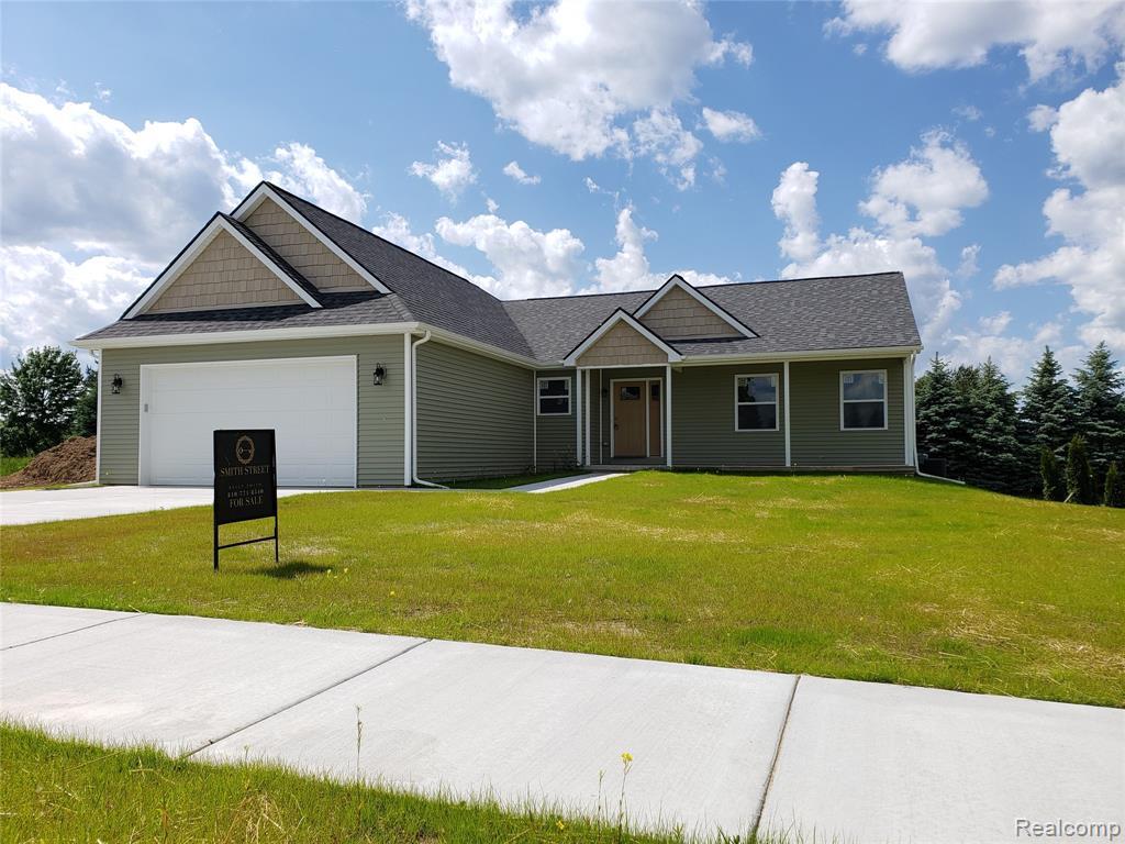 389 Golfside Drive - Photo 1