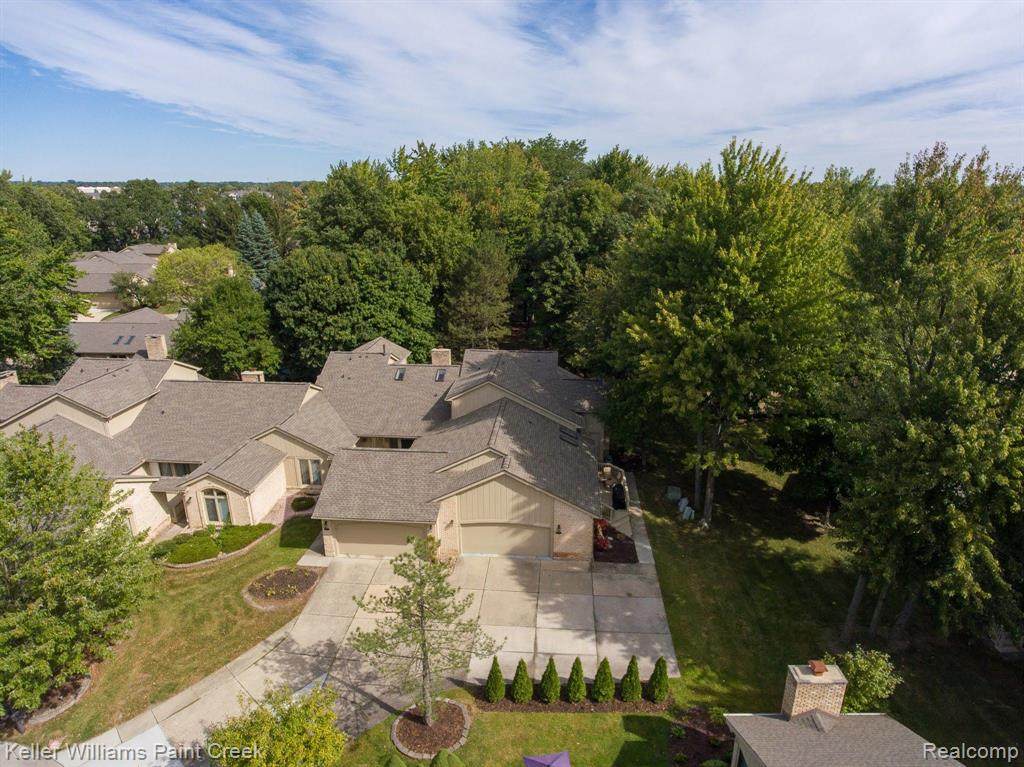 43072 Kirkwood Drive - Photo 1
