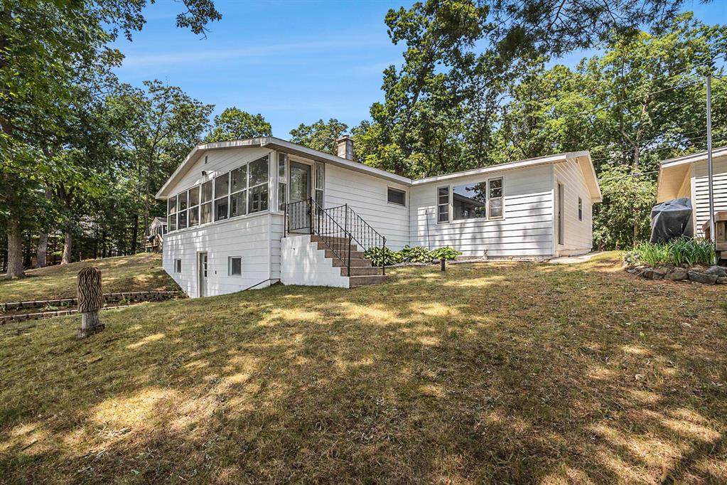 193 Emerson Drive - Photo 1