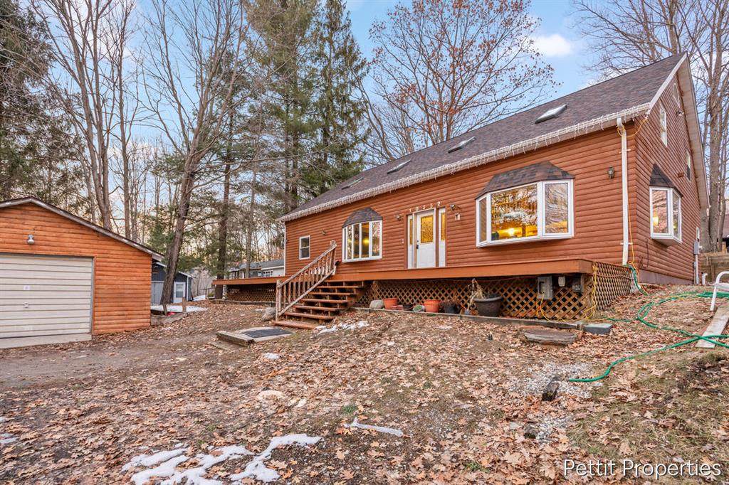 10352 Athey Avenue - Photo 1