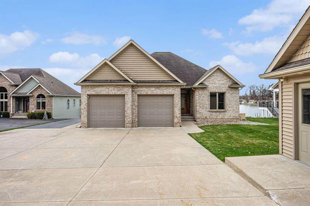 48855 Howard Drive - Photo 1