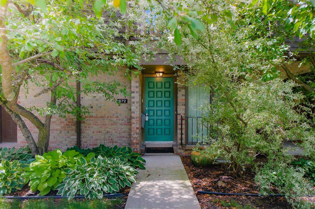 672 Greenhills Drive - Photo 1