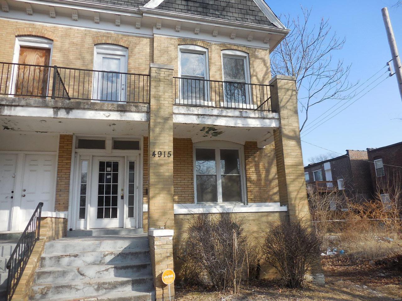 4915 Maple Avenue - Photo 1