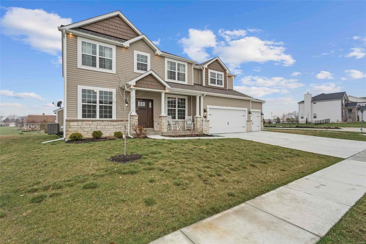 177 Oakhurst - Photo 1