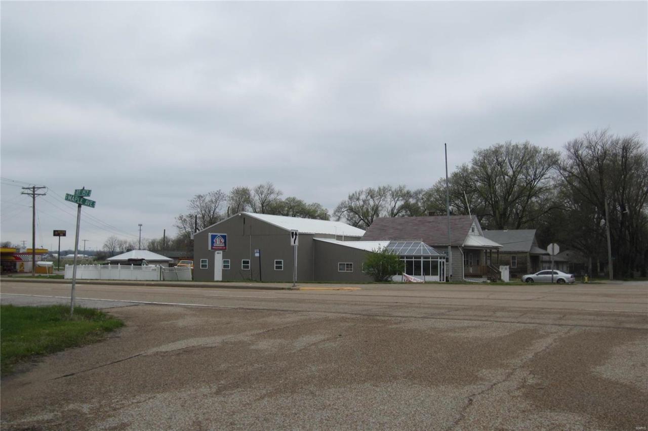 8800 Maple Avenue - Photo 1