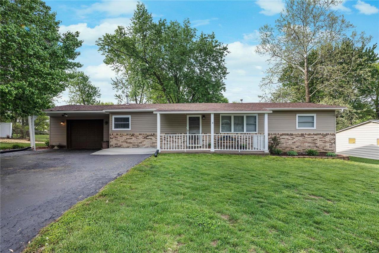 4 Airline Drive - Photo 1