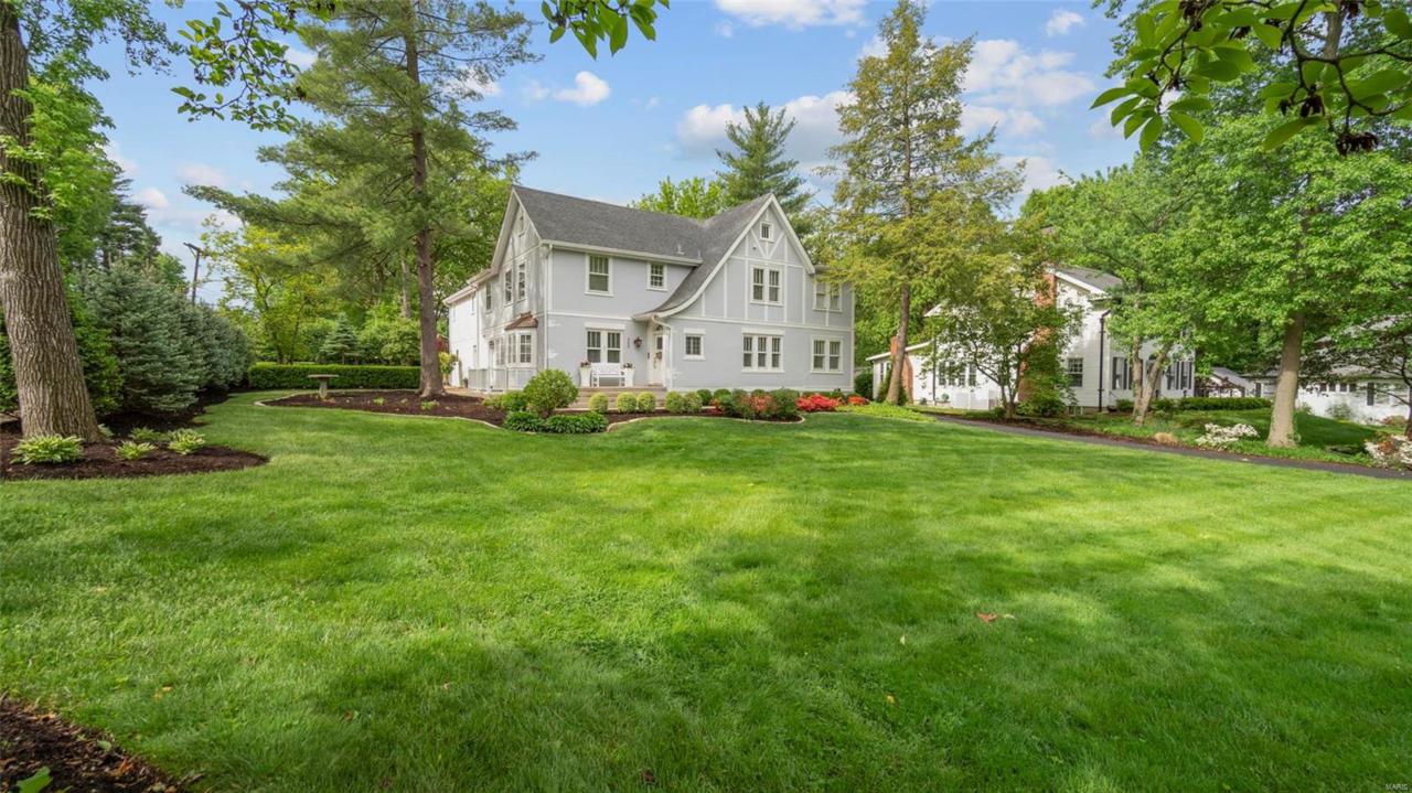 406 Baker Avenue - Photo 1
