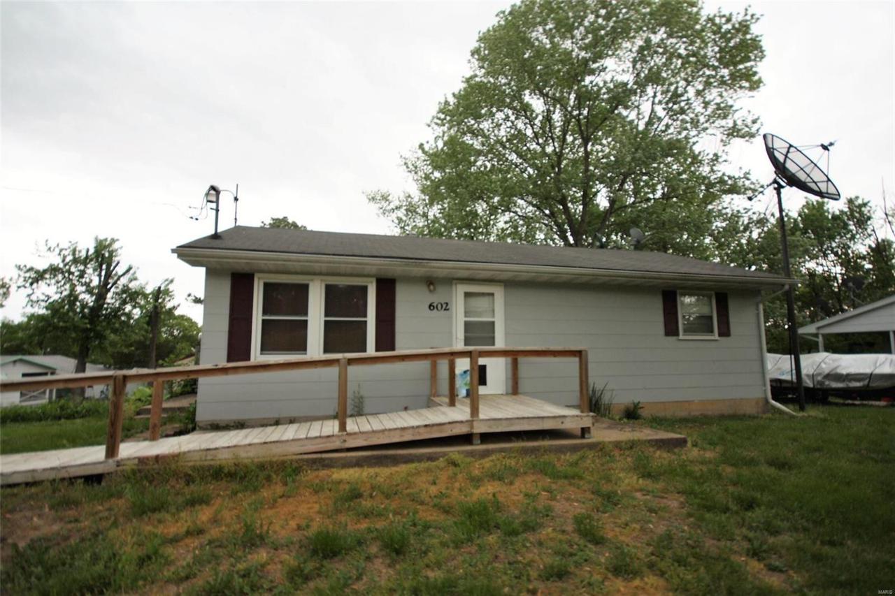 602 Service Road - Photo 1