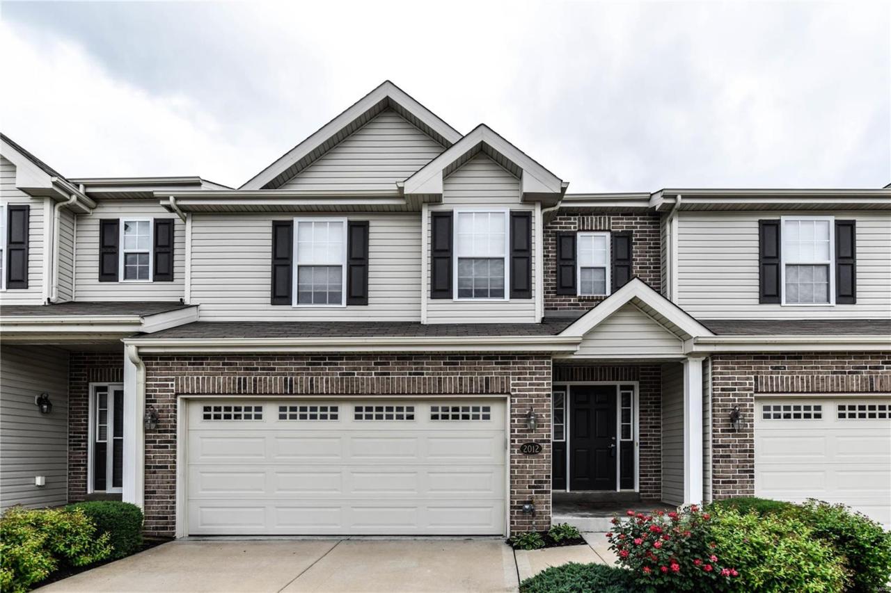 2012 Chestnut Pines Court - Photo 1