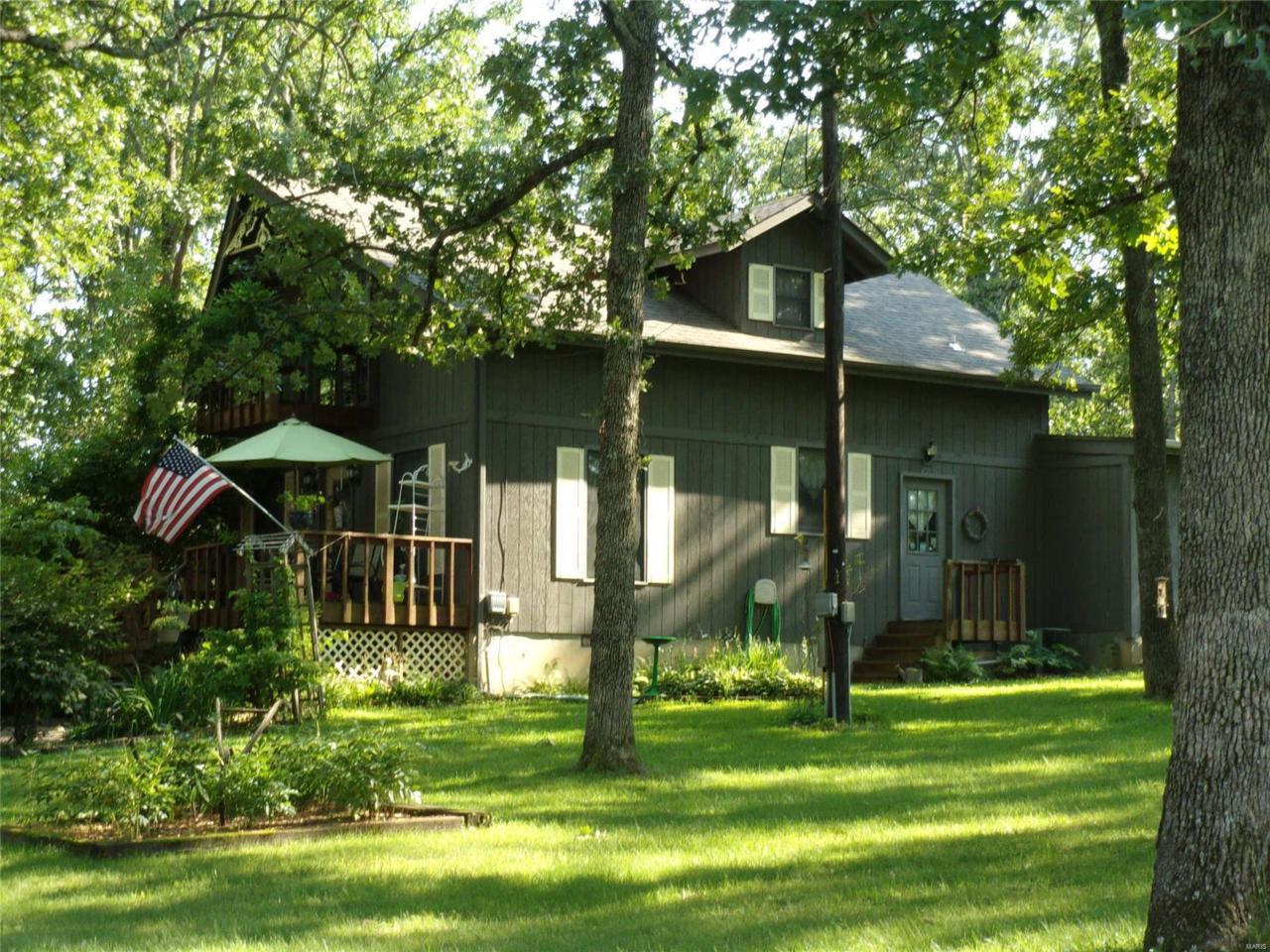 1517 Lakeshore - Photo 1
