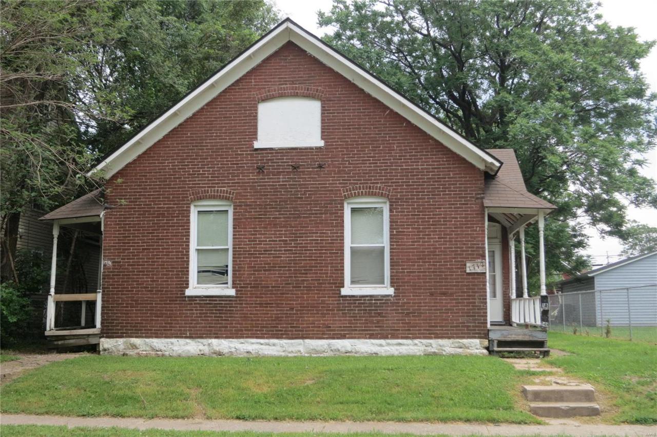 1712 Delmar Avenue - Photo 1