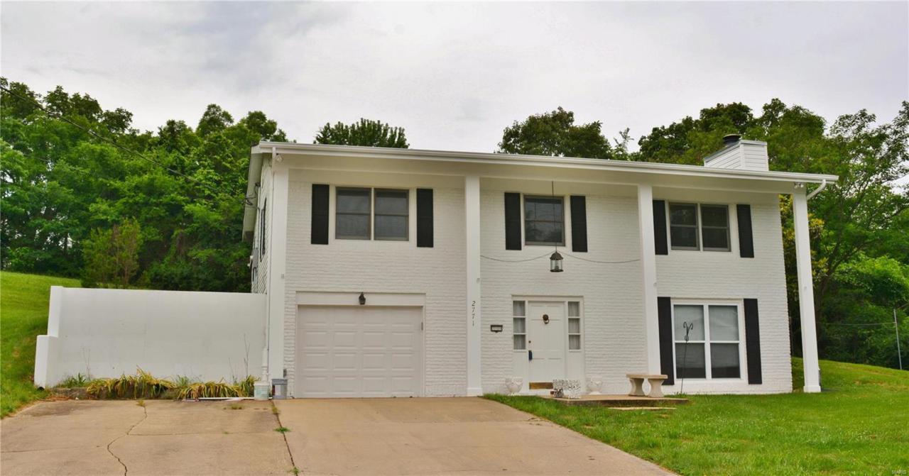 2771 Thornwood Court - Photo 1