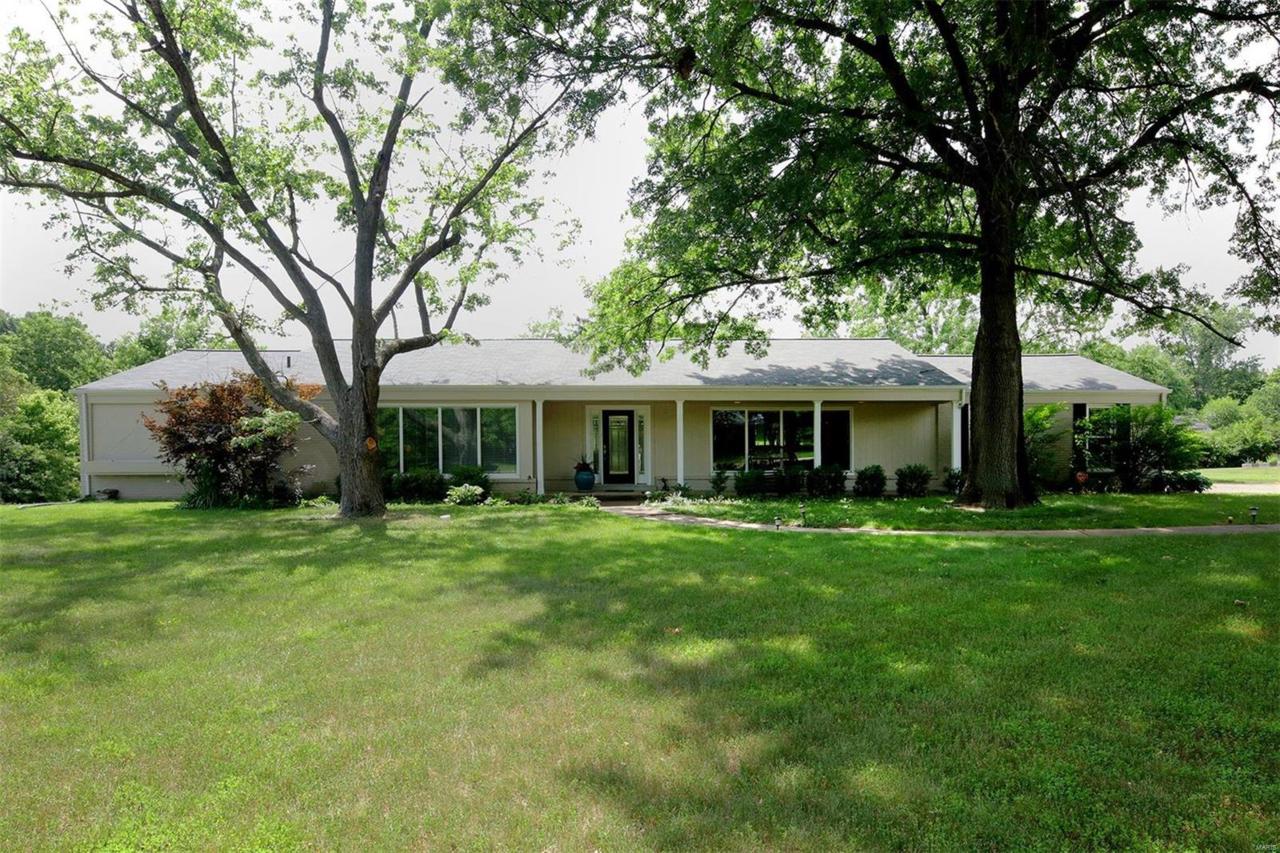 13 Ladue Estates Drive - Photo 1