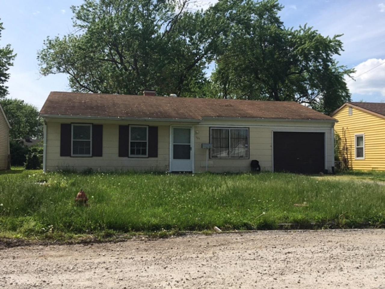 727 Saint Norbert Drive - Photo 1