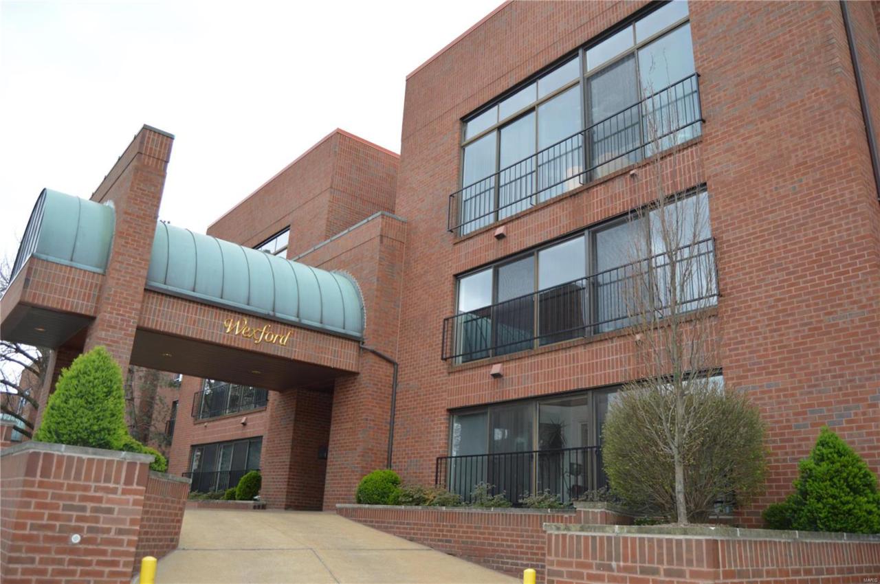 4570 Laclede Ave - Photo 1