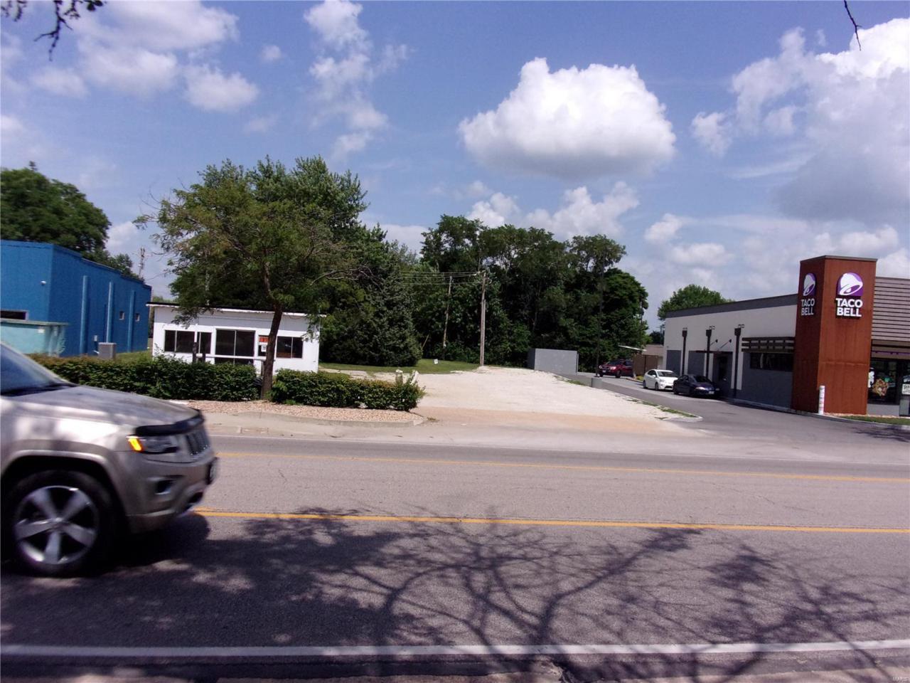 407 Franklin Street - Photo 1