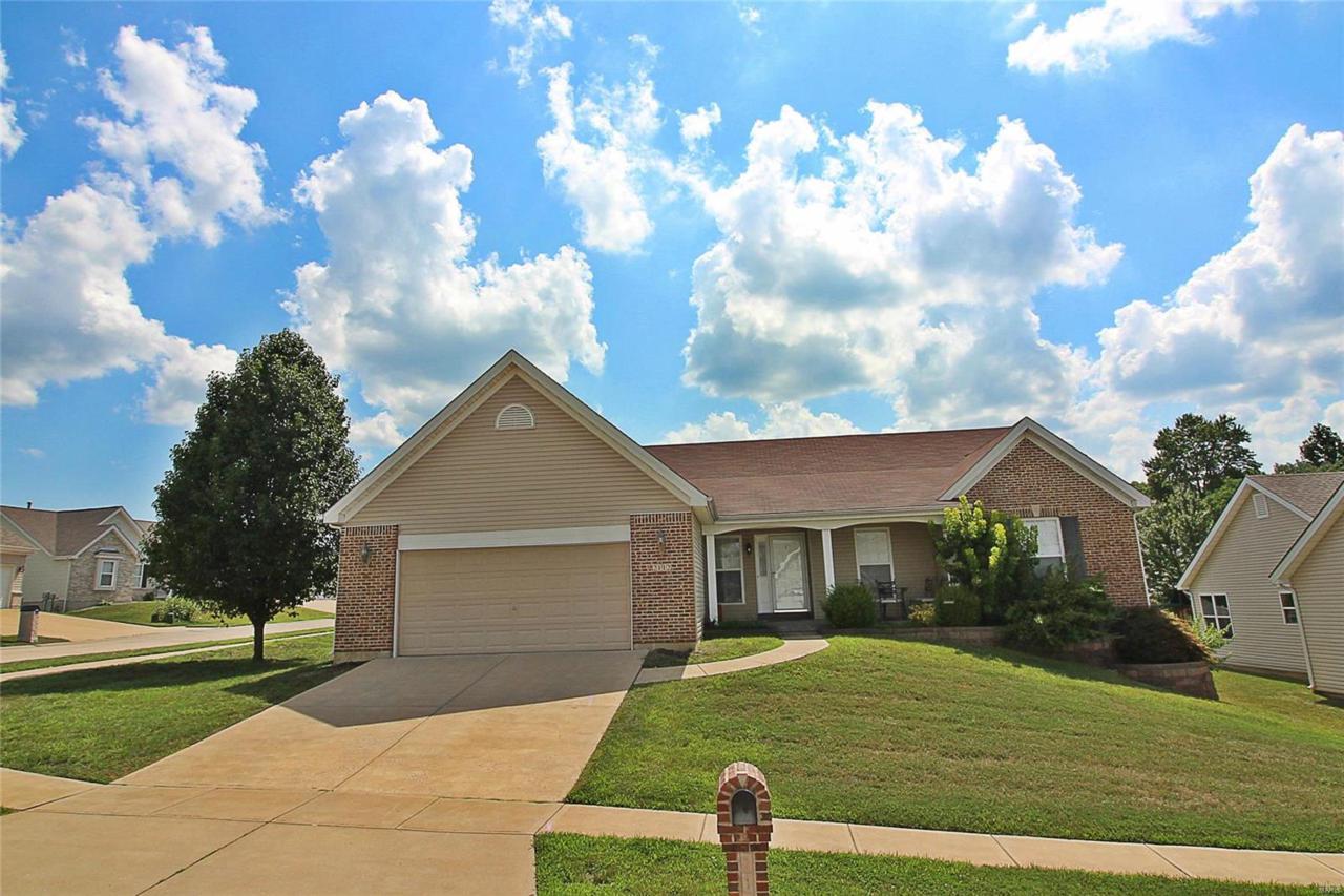 2112 Santiago Drive - Photo 1