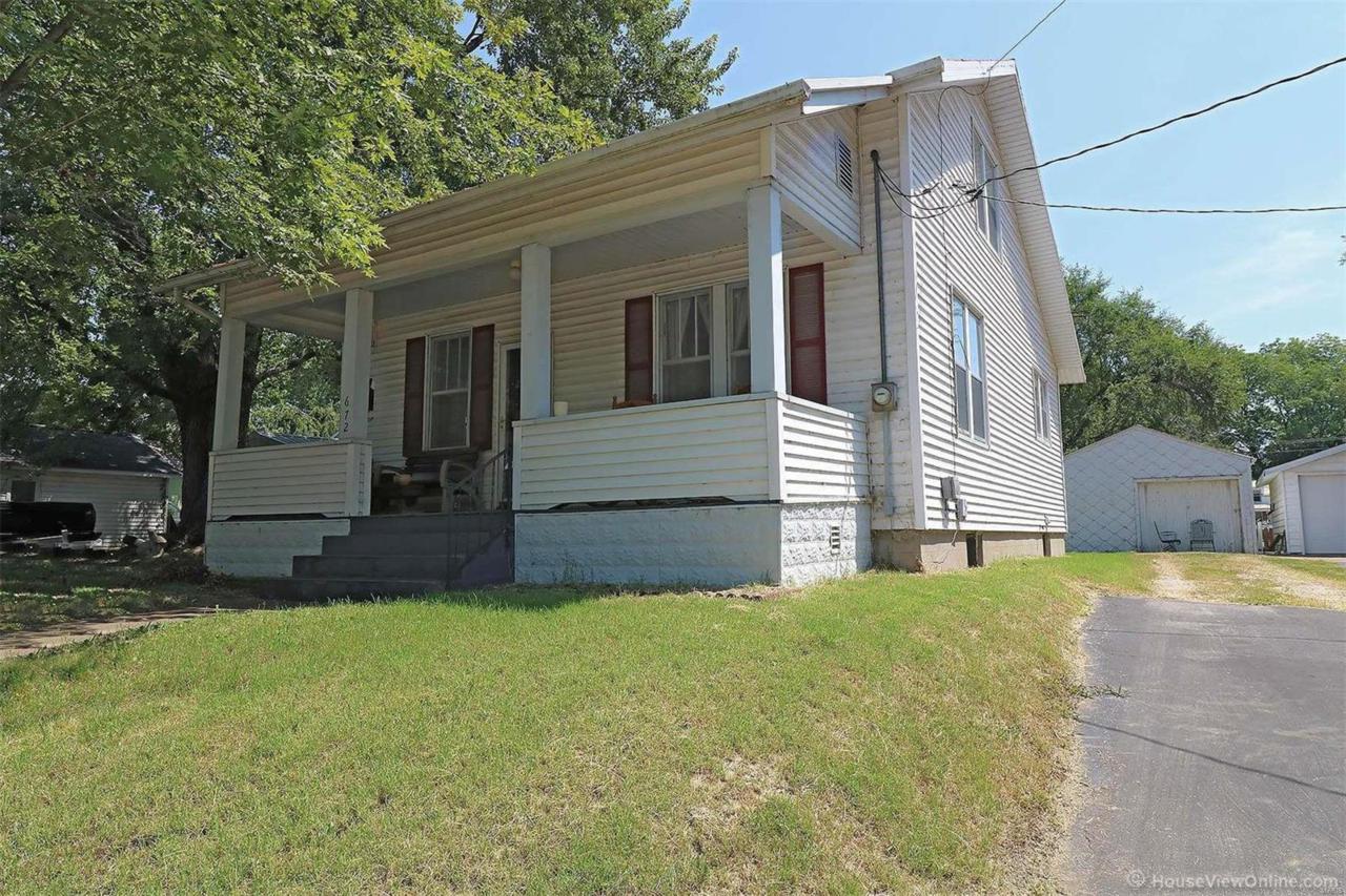 672 Fourth Street - Photo 1