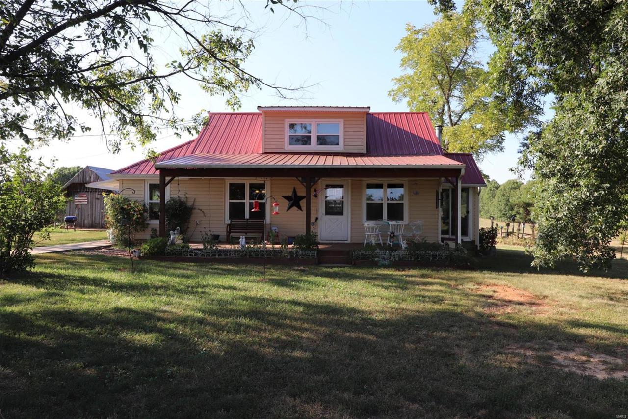 11399 Claxton Road - Photo 1