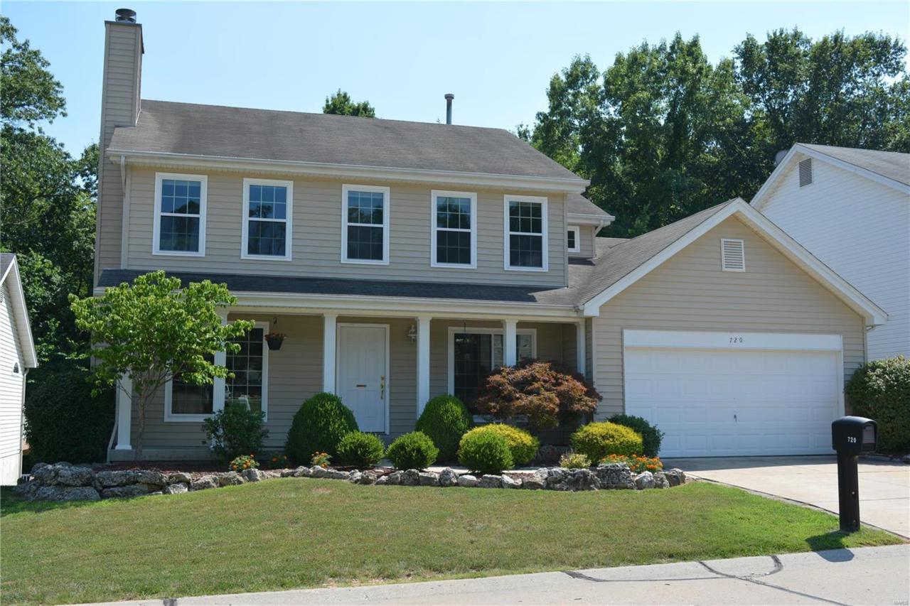 720 Shadow Pine Drive - Photo 1