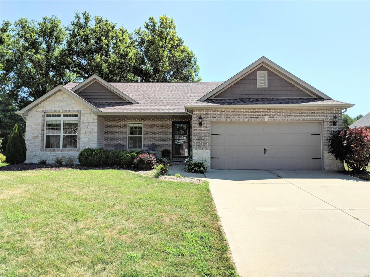 2608 Iron Horse Drive - Photo 1