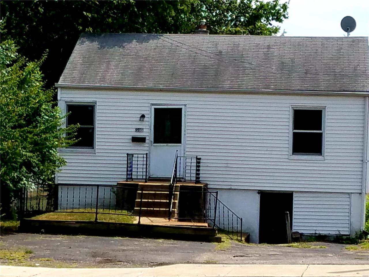 9594 Page Avenue - Photo 1