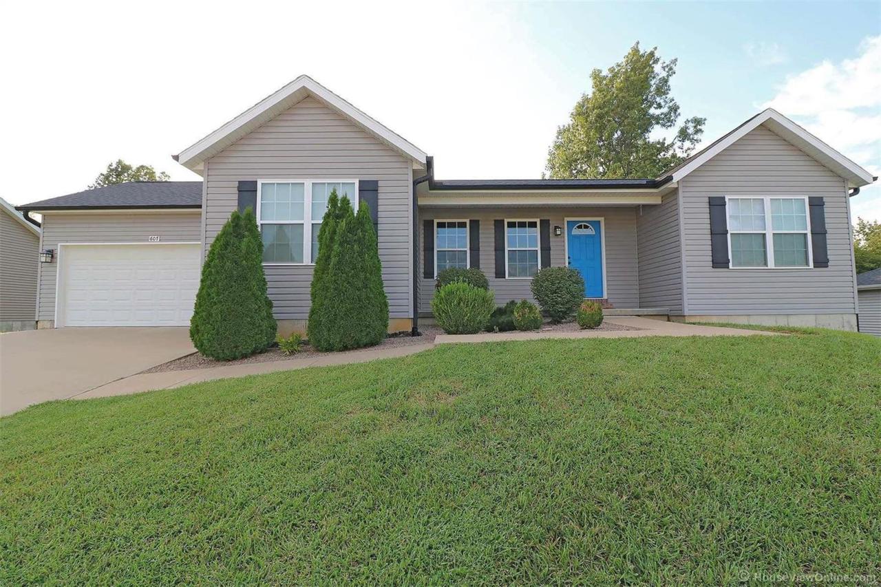 607 Donna Drive - Photo 1