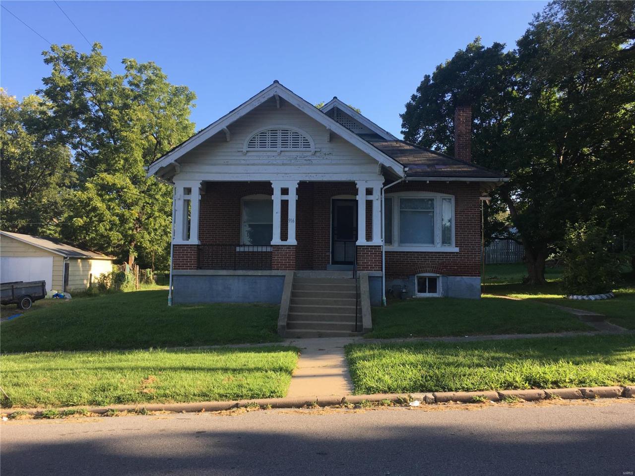 916 Good Hope Street - Photo 1