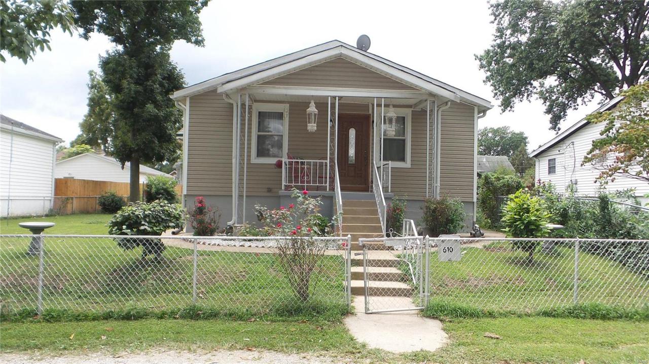 610 Kayser Avenue - Photo 1
