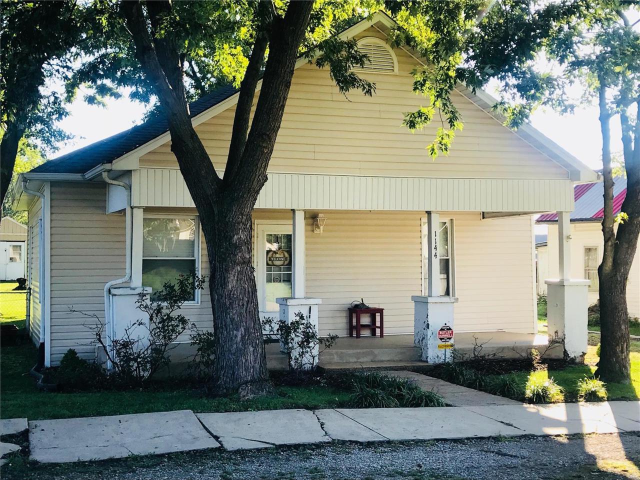 1144 Spruce Street - Photo 1
