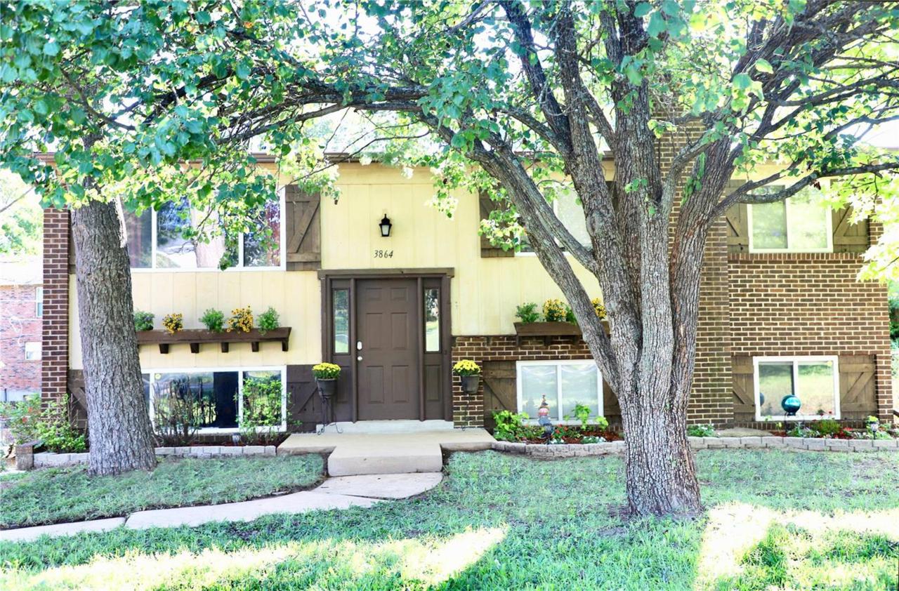 3864 Miller - Photo 1