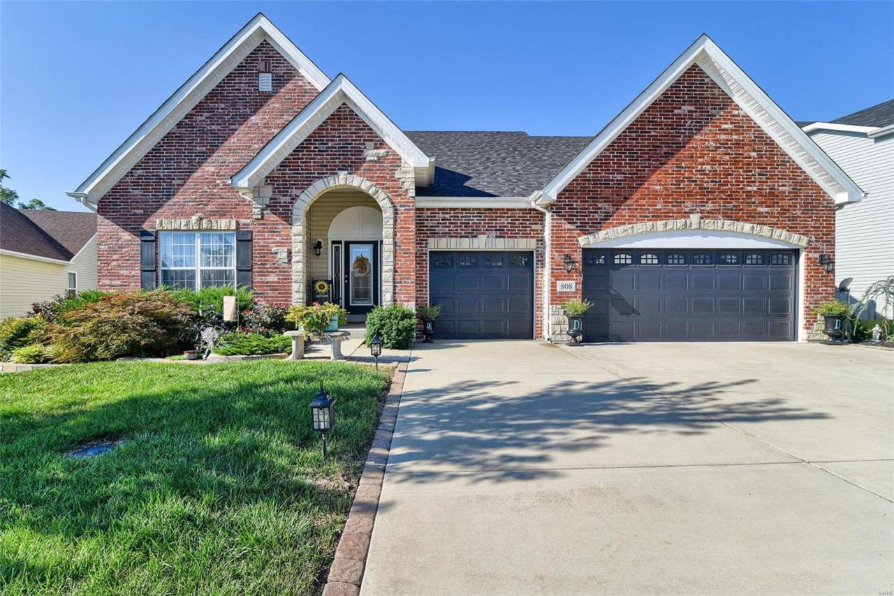 808 Highland Crossing - Photo 1