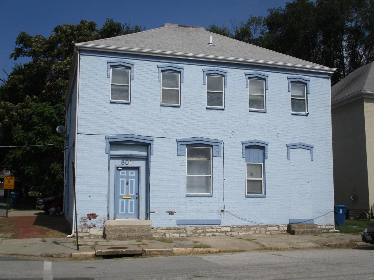 800 6th Street - Photo 1