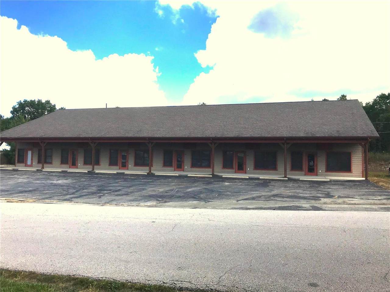 894 Dunsford Drive - Photo 1