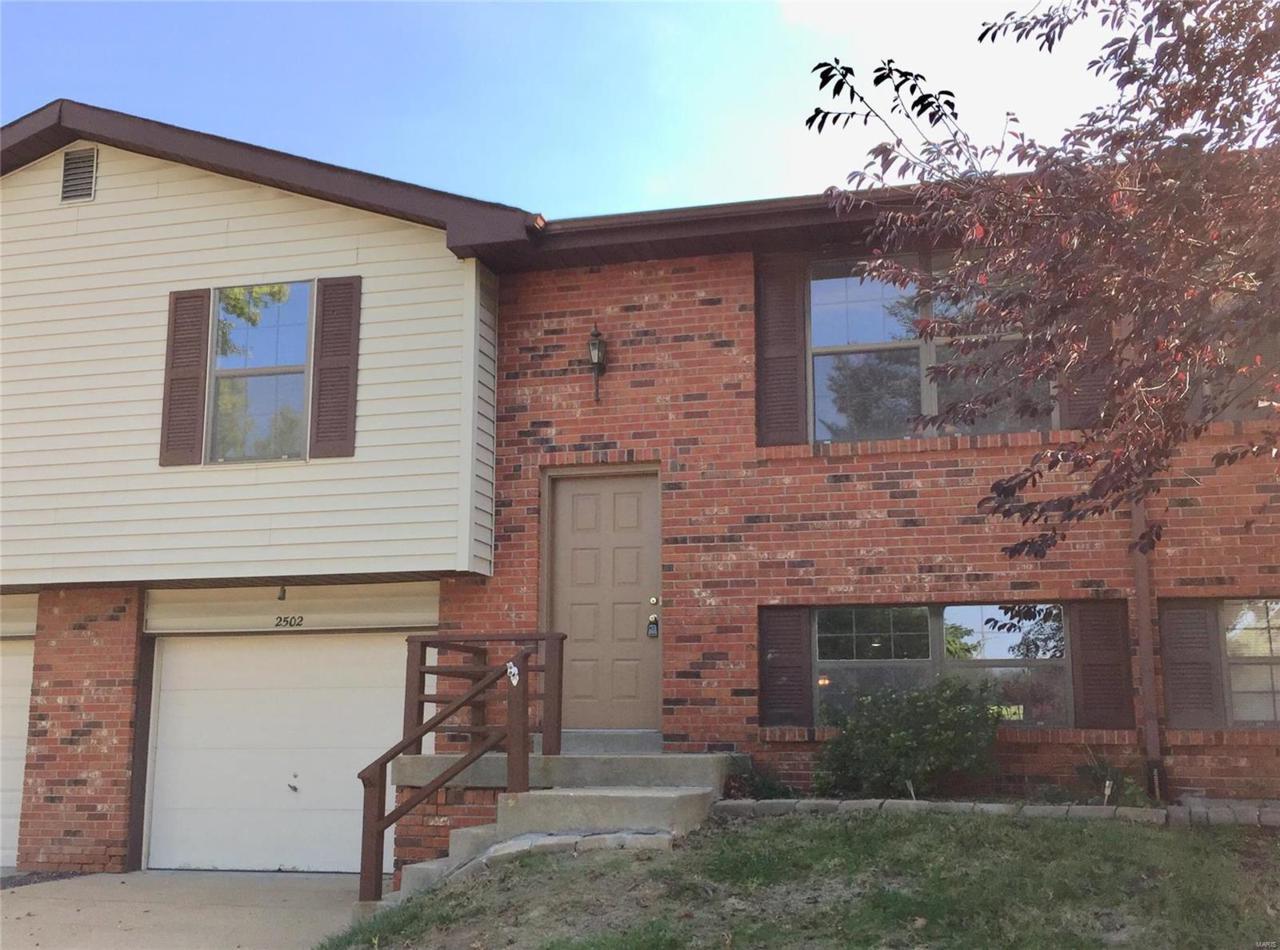2502 Tanglewood Drive - Photo 1