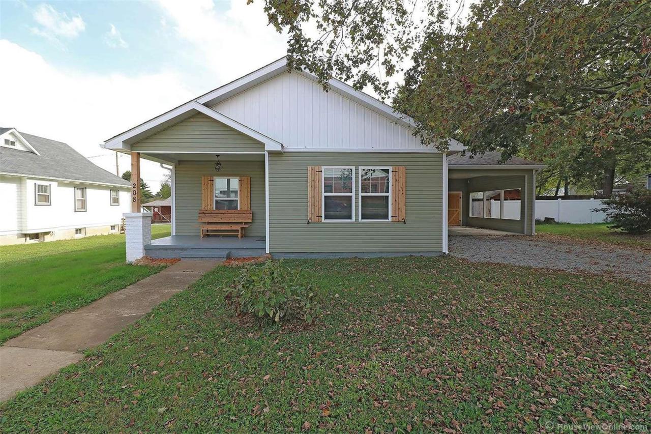 208 Russell Street - Photo 1