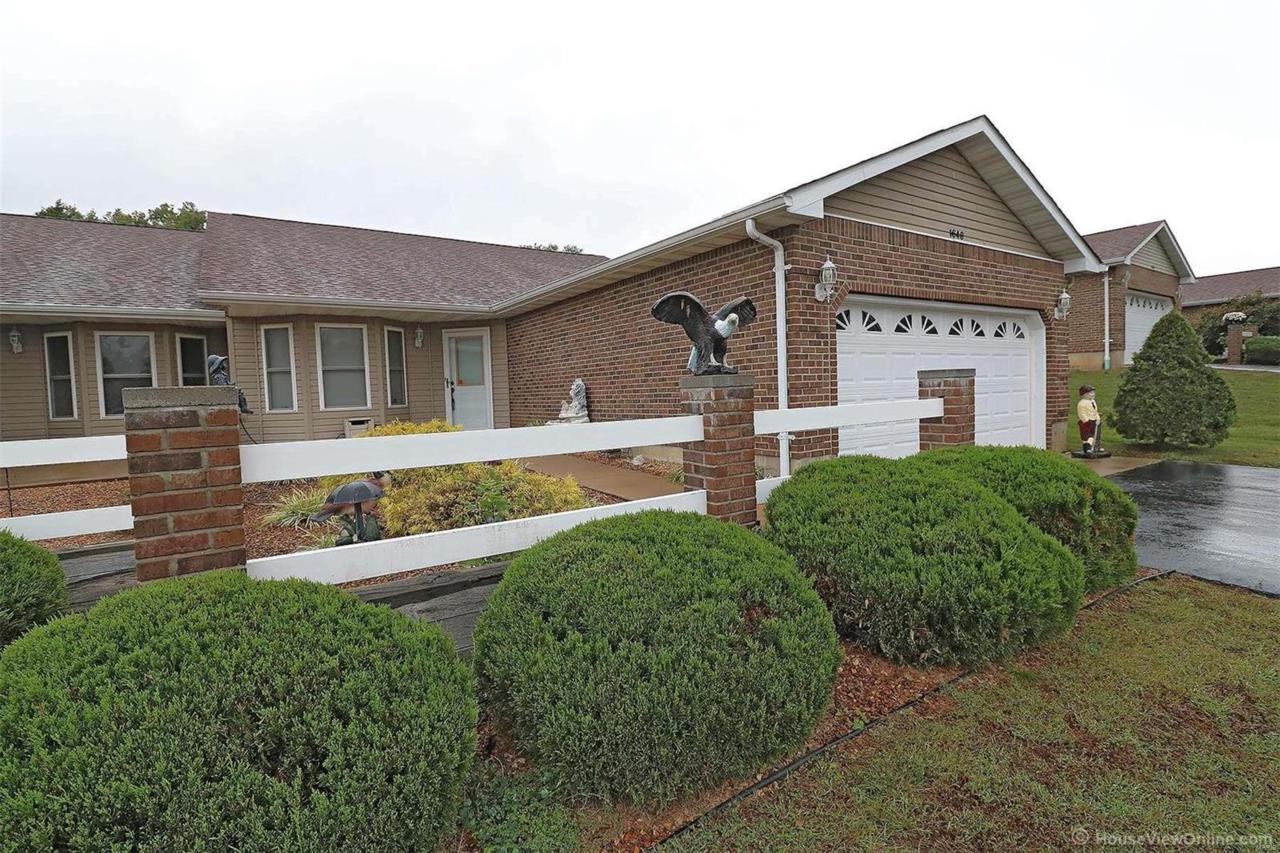 1640 Napoleon Drive - Photo 1