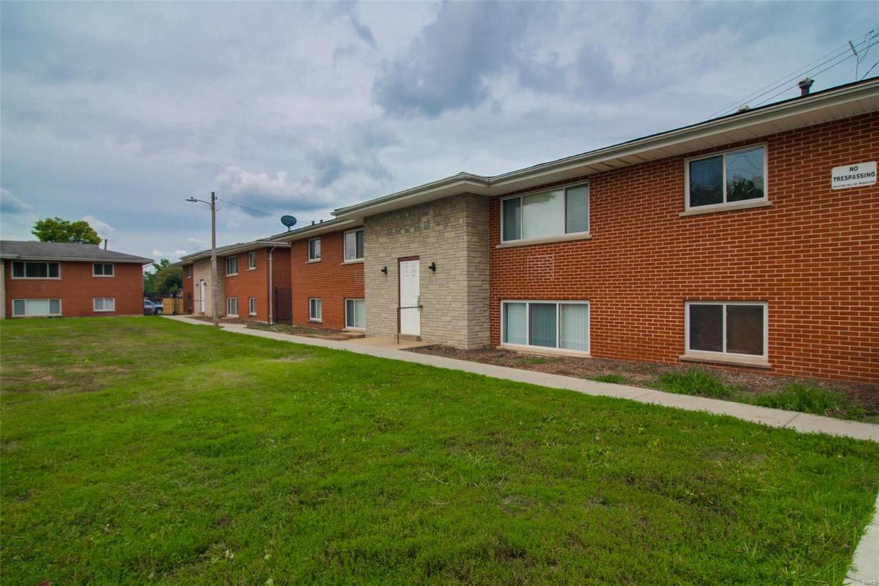 8610 Frost Avenue - Photo 1