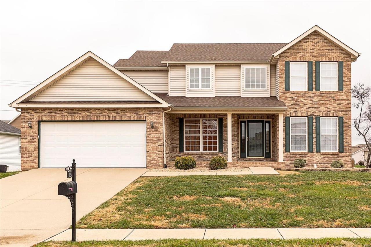 725 Glen Mor - Photo 1