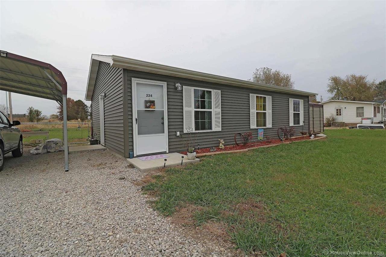 224 Linden Dr - Photo 1