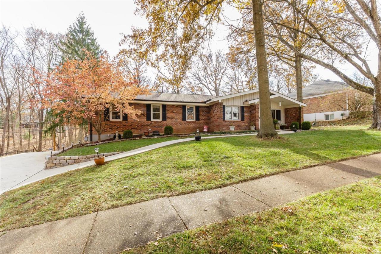 245 Glen Hollow - Photo 1