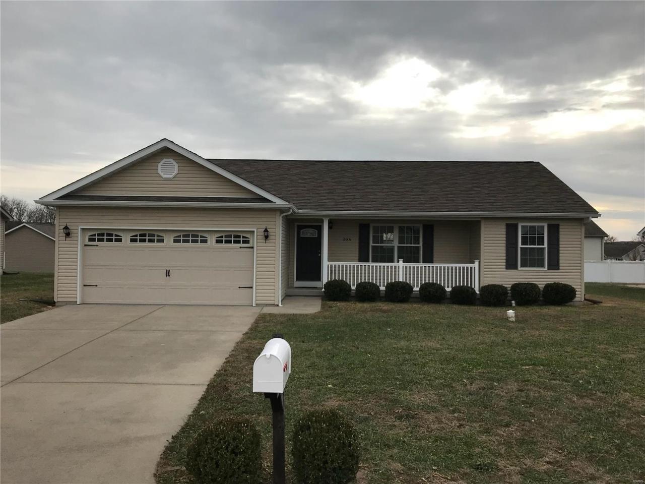 306 Boulder Ridge Drive - Photo 1