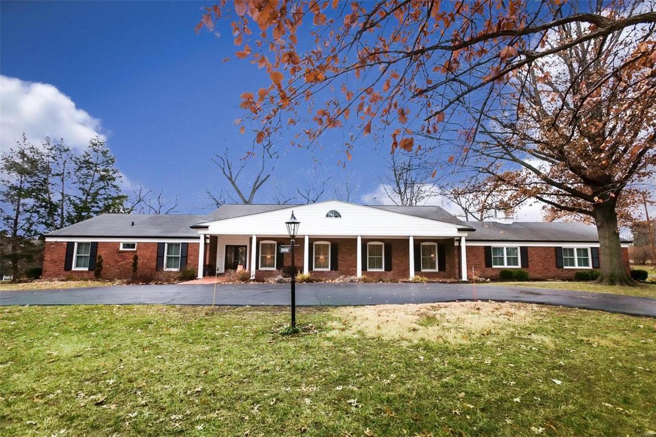 9886 Waterbury Drive - Photo 1