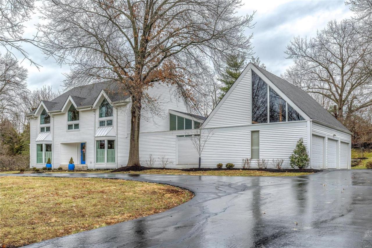 930 Revere Drive - Photo 1