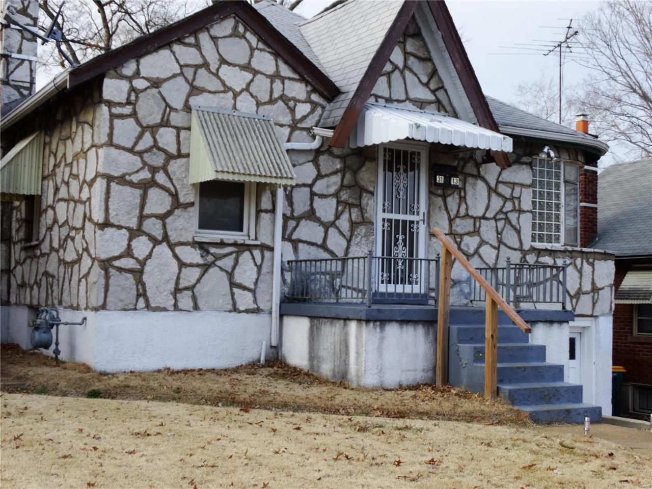 3113 Kemp - Photo 1